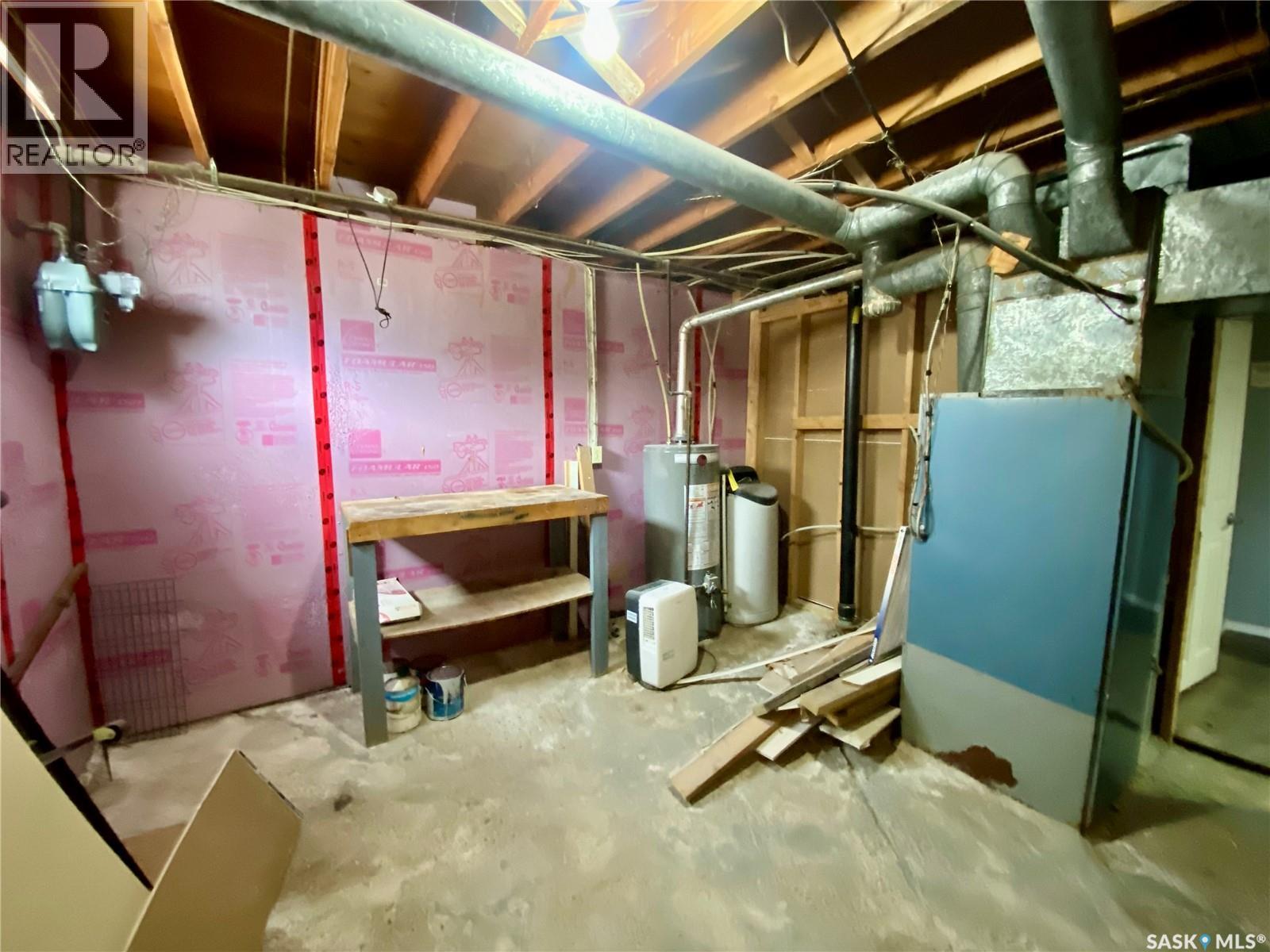 320 2 Street E, Carnduff, Saskatchewan  S0C 0S0 - Photo 16 - SK004706