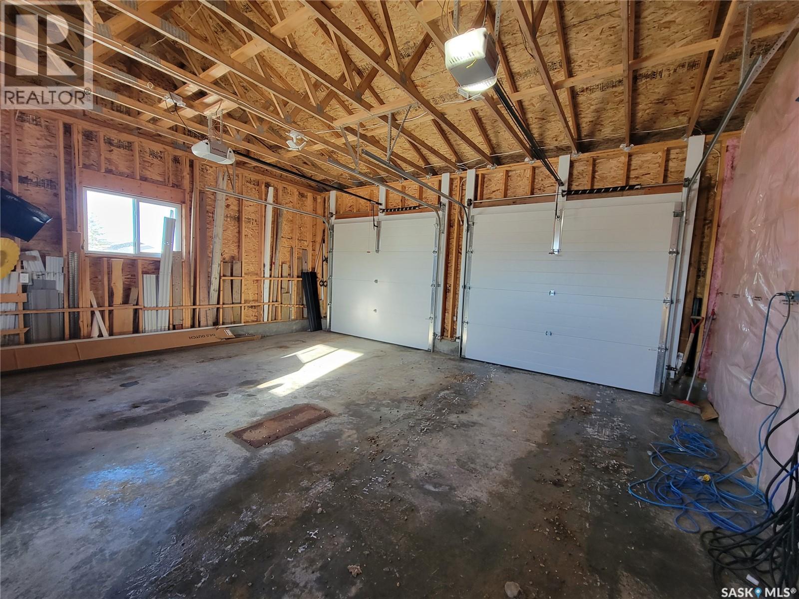 11 & 12 Mirror Place, Macklin, Saskatchewan  S0L 2C0 - Photo 30 - SK028056