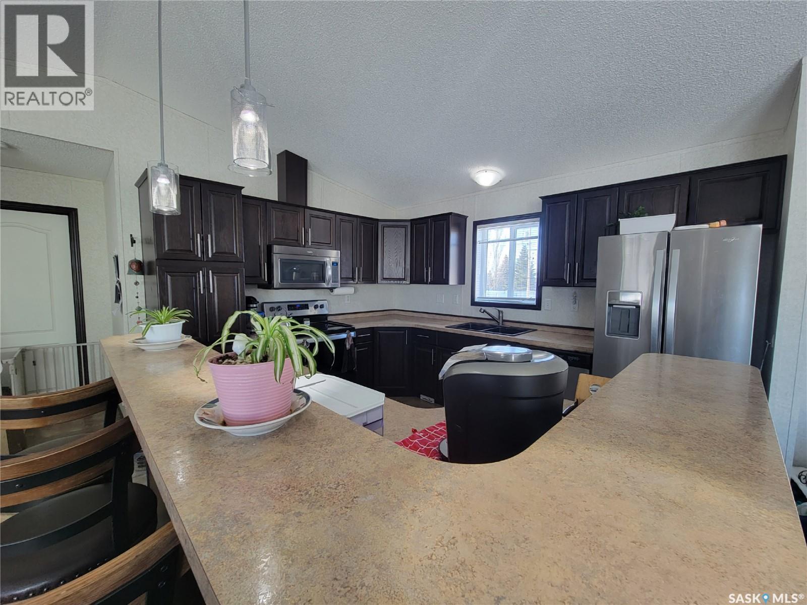 11 & 12 Mirror Place, Macklin, Saskatchewan  S0L 2C0 - Photo 8 - SK028056