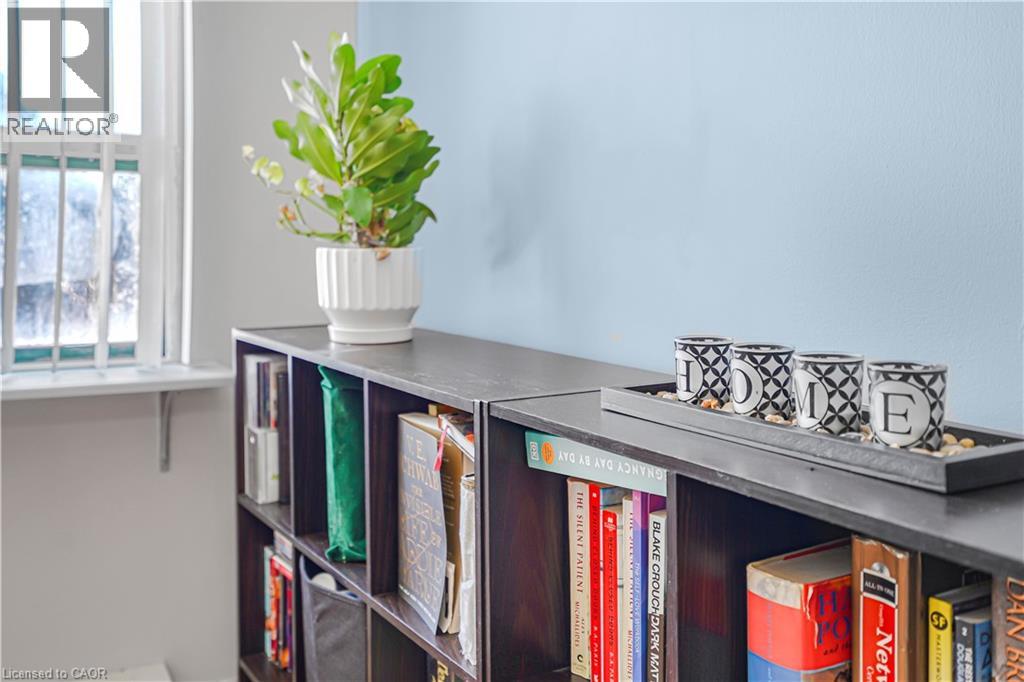 18 Holborn Court Unit# 203, Kitchener, Ontario  N2A 4A1 - Photo 3 - 40802775