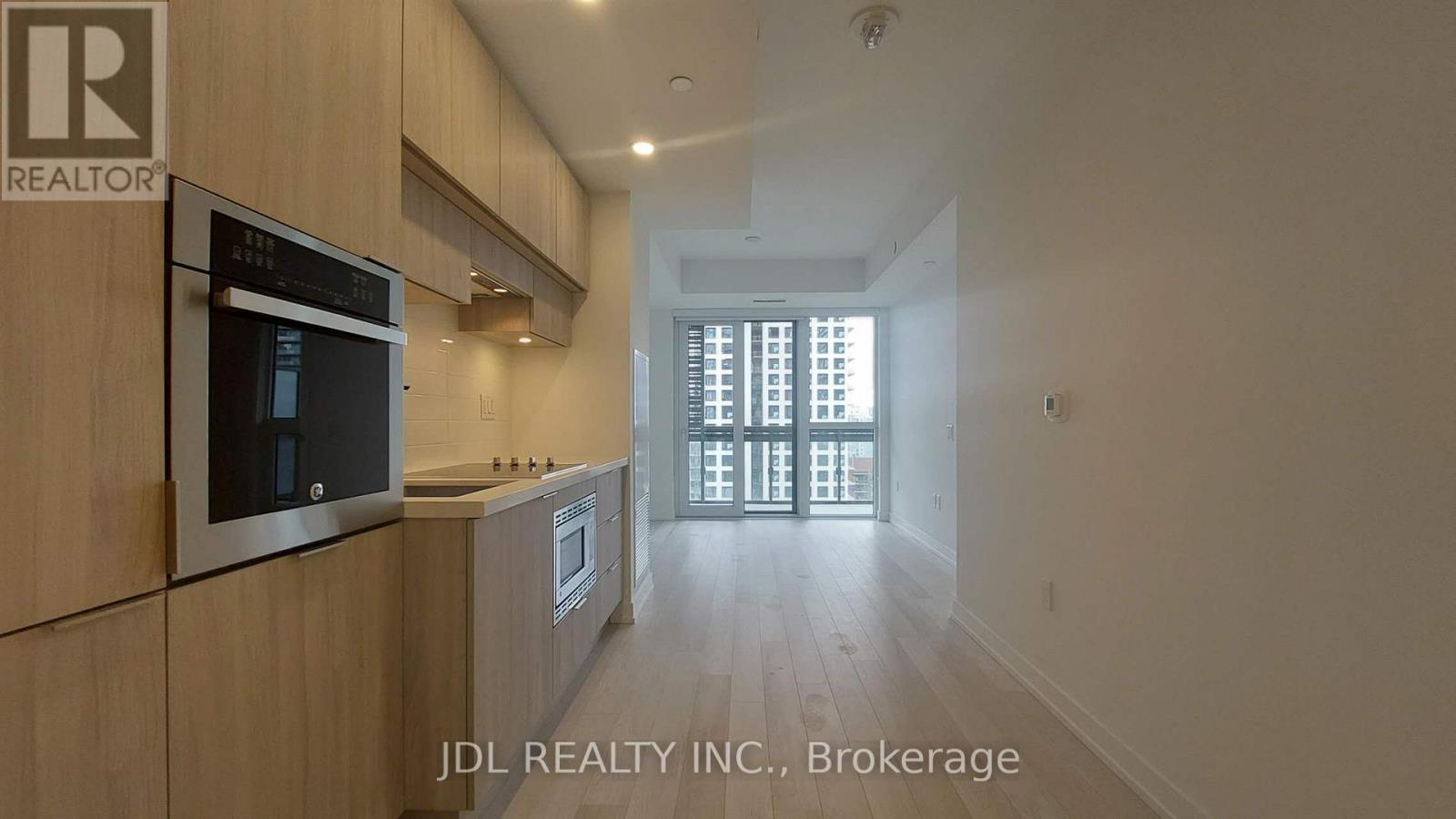 1601 - 39 Roehampton Avenue, Toronto, Ontario  M5R 0C1 - Photo 2 - C12765212