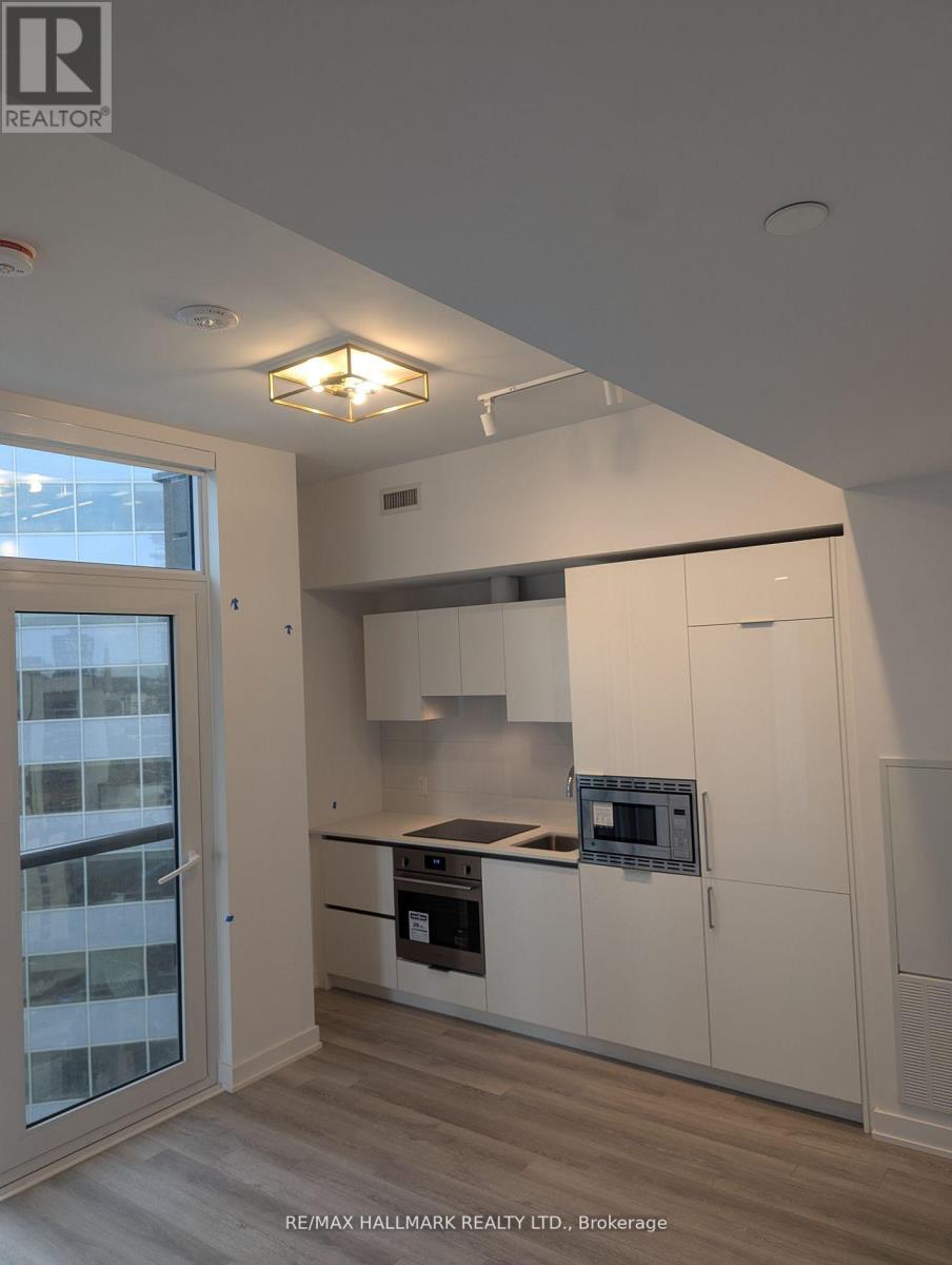2103 - 238 Simcoe Street, Toronto, Ontario  M5T 3B9 - Photo 2 - C12765264