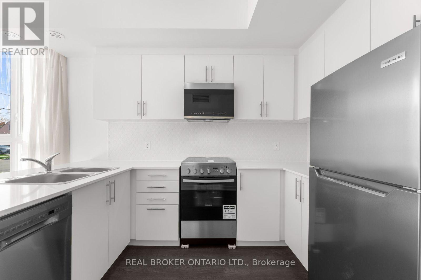 5 - 16 Marquette Avenue, Toronto, Ontario  M6A 0E1 - Photo 6 - C12765364