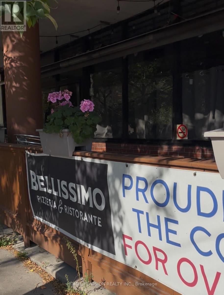 164 The Esplanade Avenue, Toronto, Ontario  M5A 4H2 - Photo 4 - C12765396