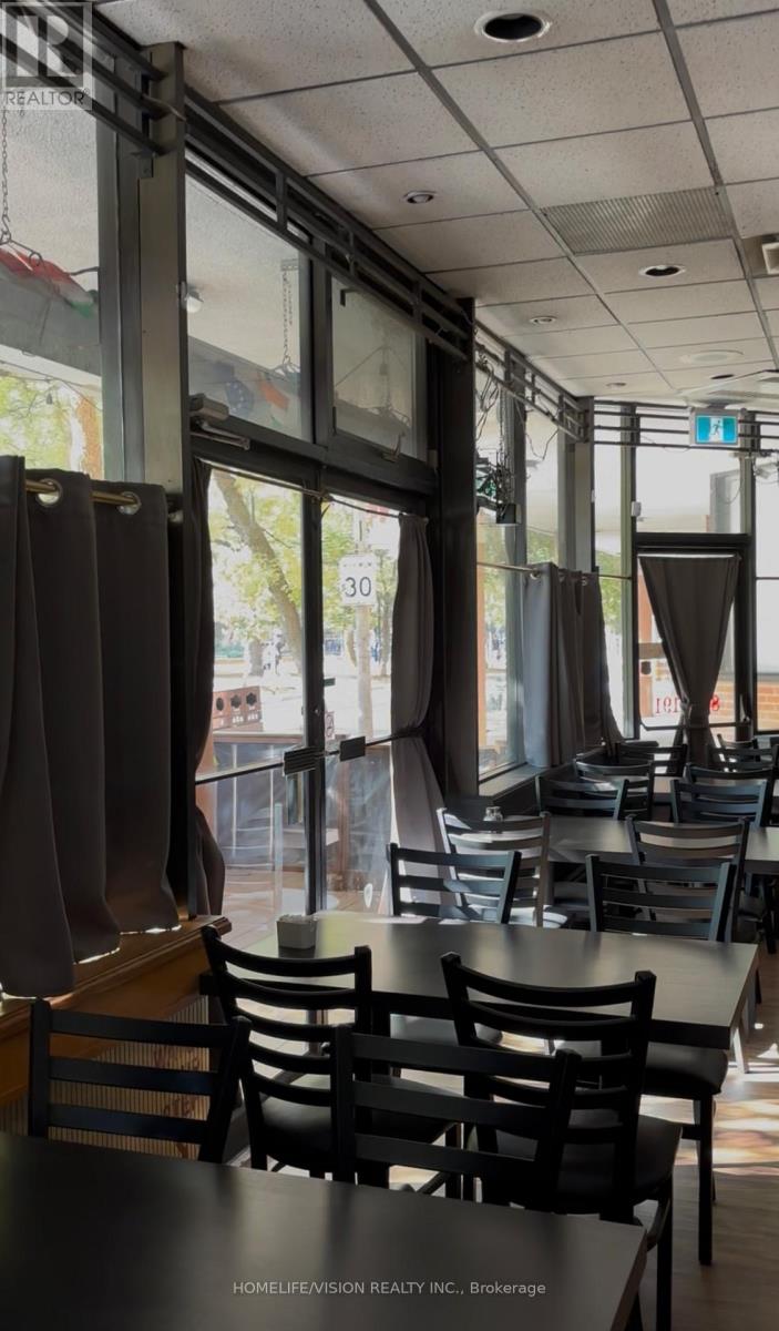 164 The Esplanade Avenue, Toronto, Ontario  M5A 4H2 - Photo 6 - C12765396