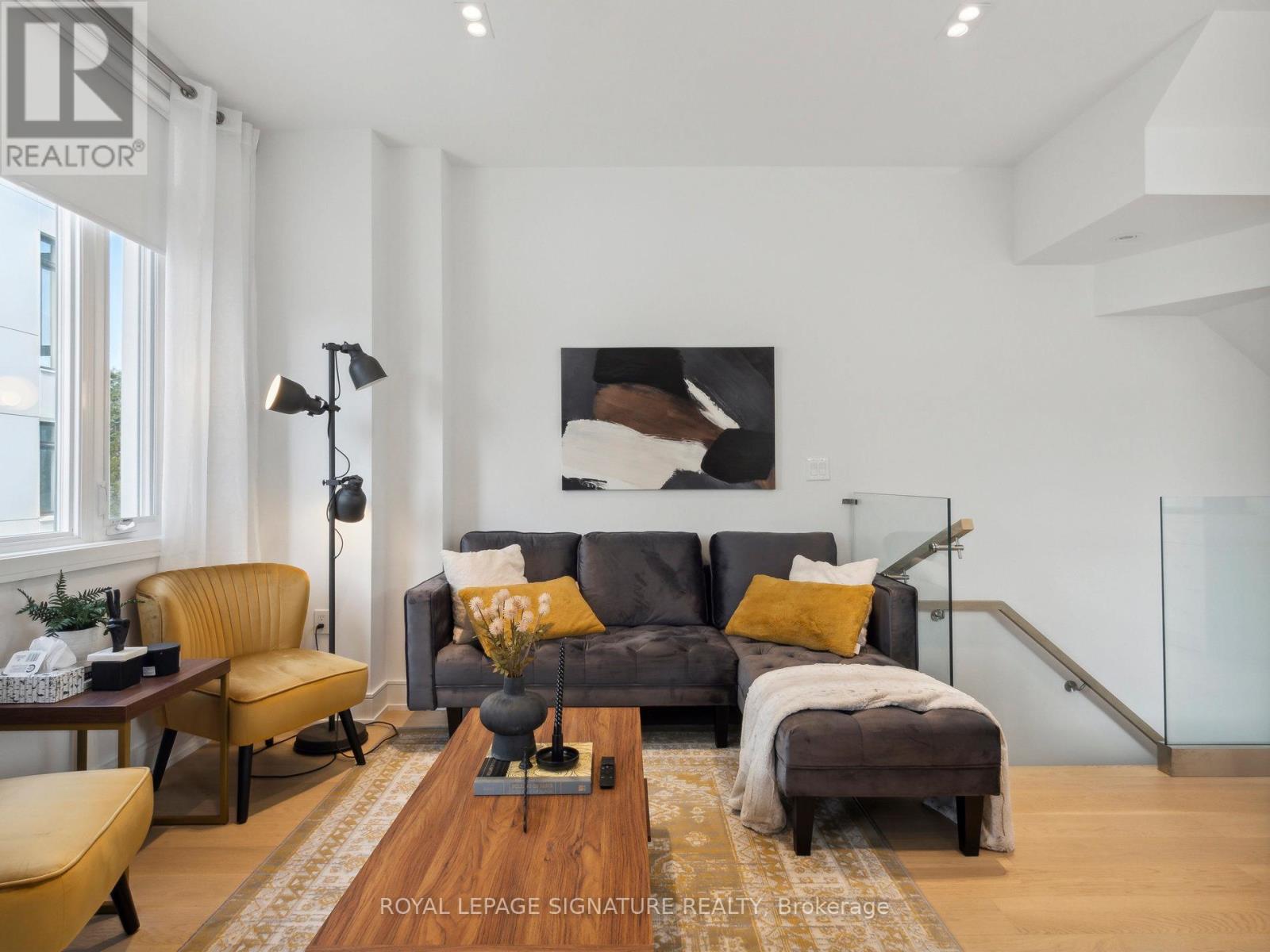 1 Flax Field Lane, Toronto, Ontario  M2N 0L5 - Photo 13 - C12765422