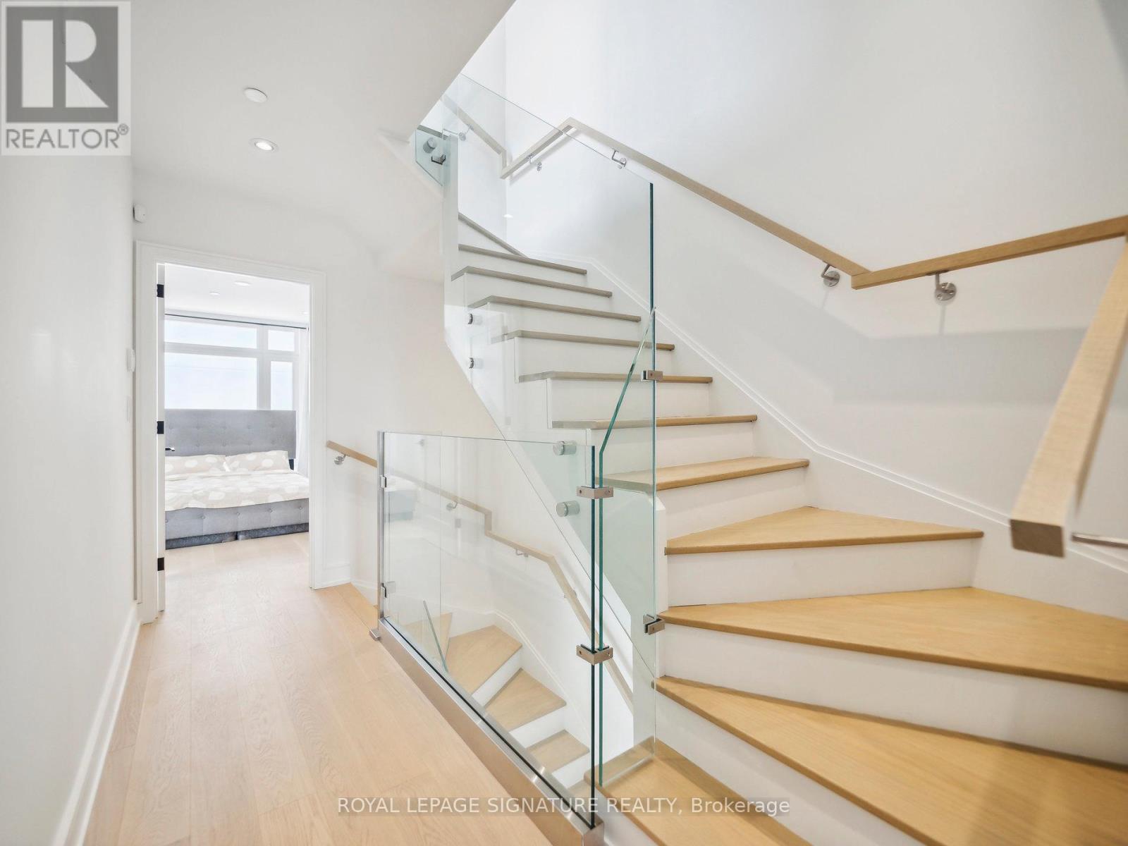 1 Flax Field Lane, Toronto, Ontario  M2N 0L5 - Photo 20 - C12765422