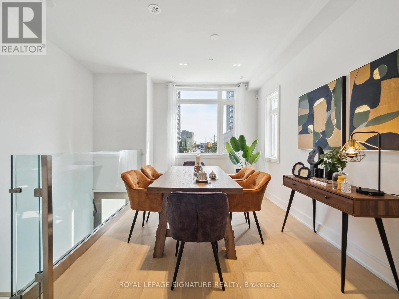 1 Flax Field Lane, Toronto, Ontario  M2N 0L5 - Photo 3 - C12765422