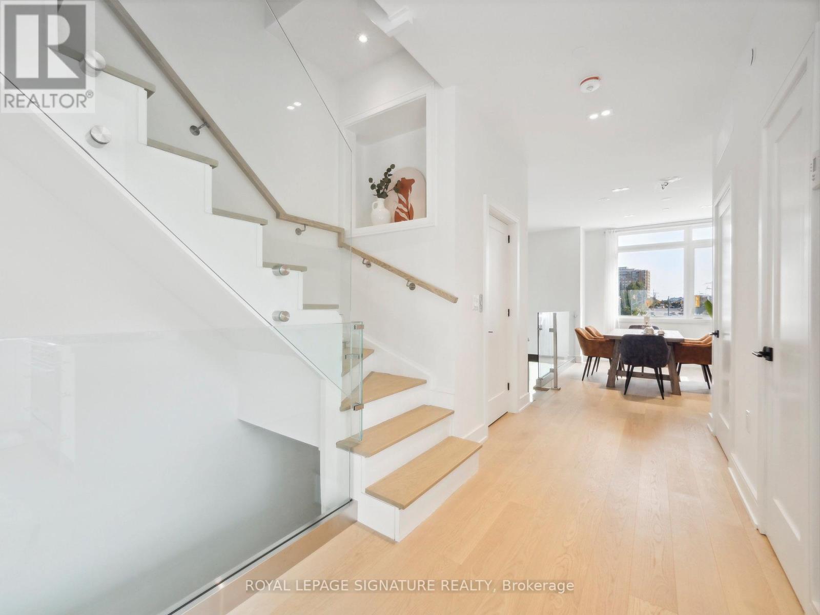 1 Flax Field Lane, Toronto, Ontario  M2N 0L5 - Photo 6 - C12765422