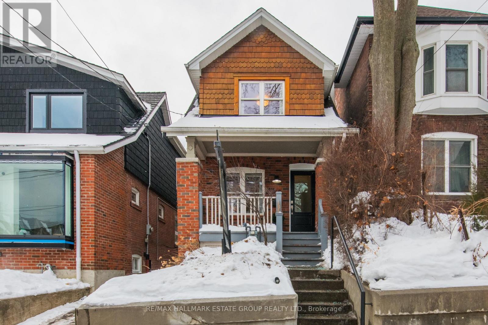 418 Jones Avenue, Toronto, Ontario  M4J 3G3 - Photo 1 - E12765258