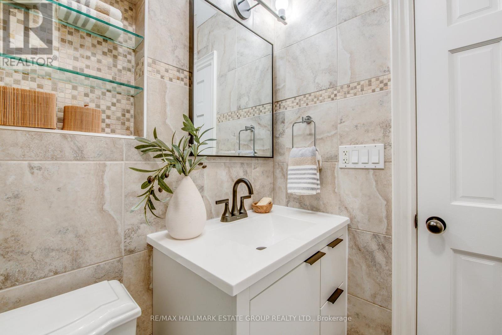 418 Jones Avenue, Toronto, Ontario  M4J 3G3 - Photo 20 - E12765258