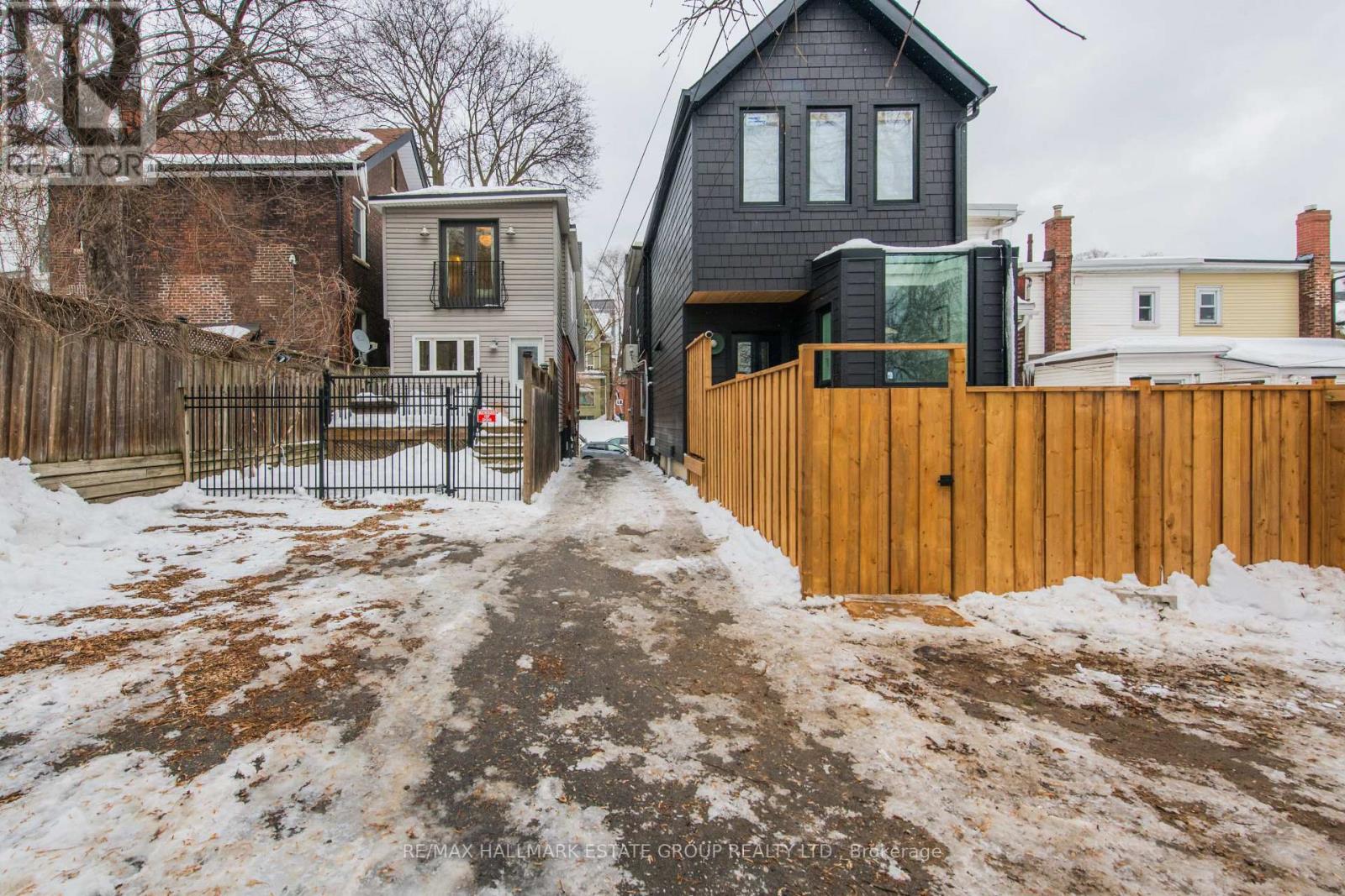 418 Jones Avenue, Toronto (Blake-Jones), Ontario  M4J 3G3 - Photo 38 - E12765258