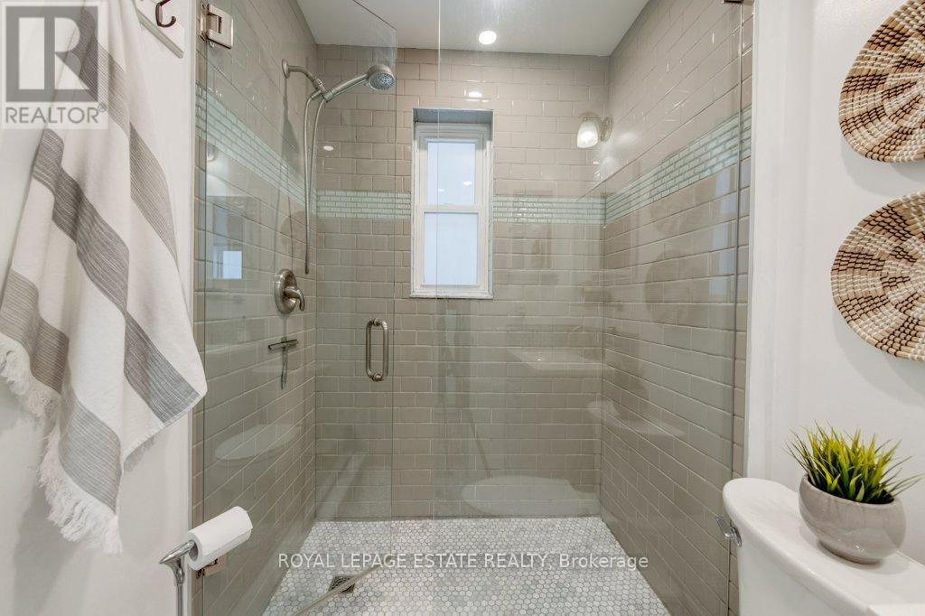 215 Pickering Street, Toronto, Ontario  M4E 3J9 - Photo 16 - E12765322