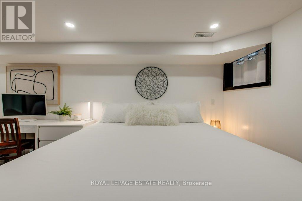 215 Pickering Street, Toronto, Ontario  M4E 3J9 - Photo 33 - E12765322