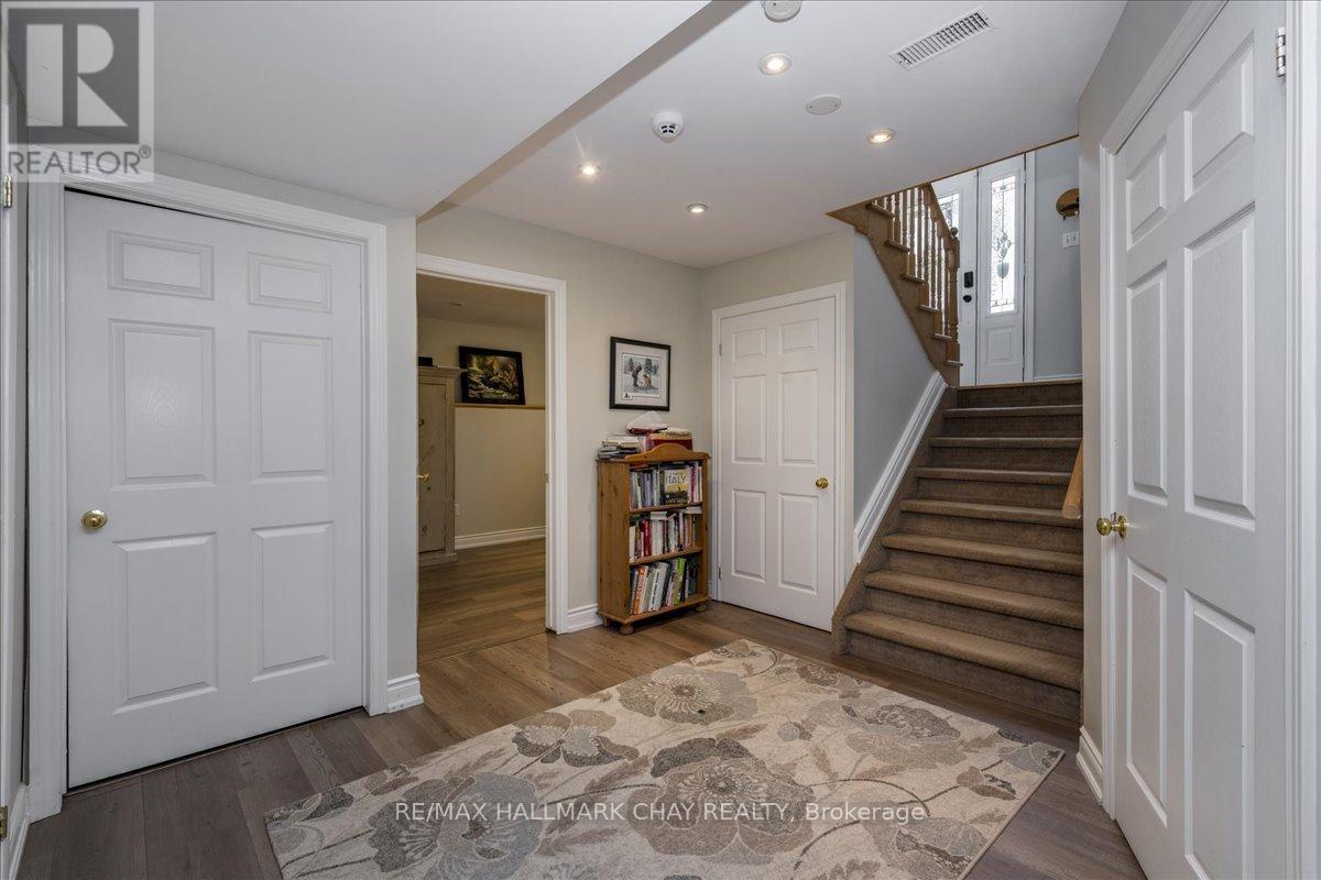 2 Mancini Drive, Essa, Ontario  L3W 0A6 - Photo 22 - N12765200