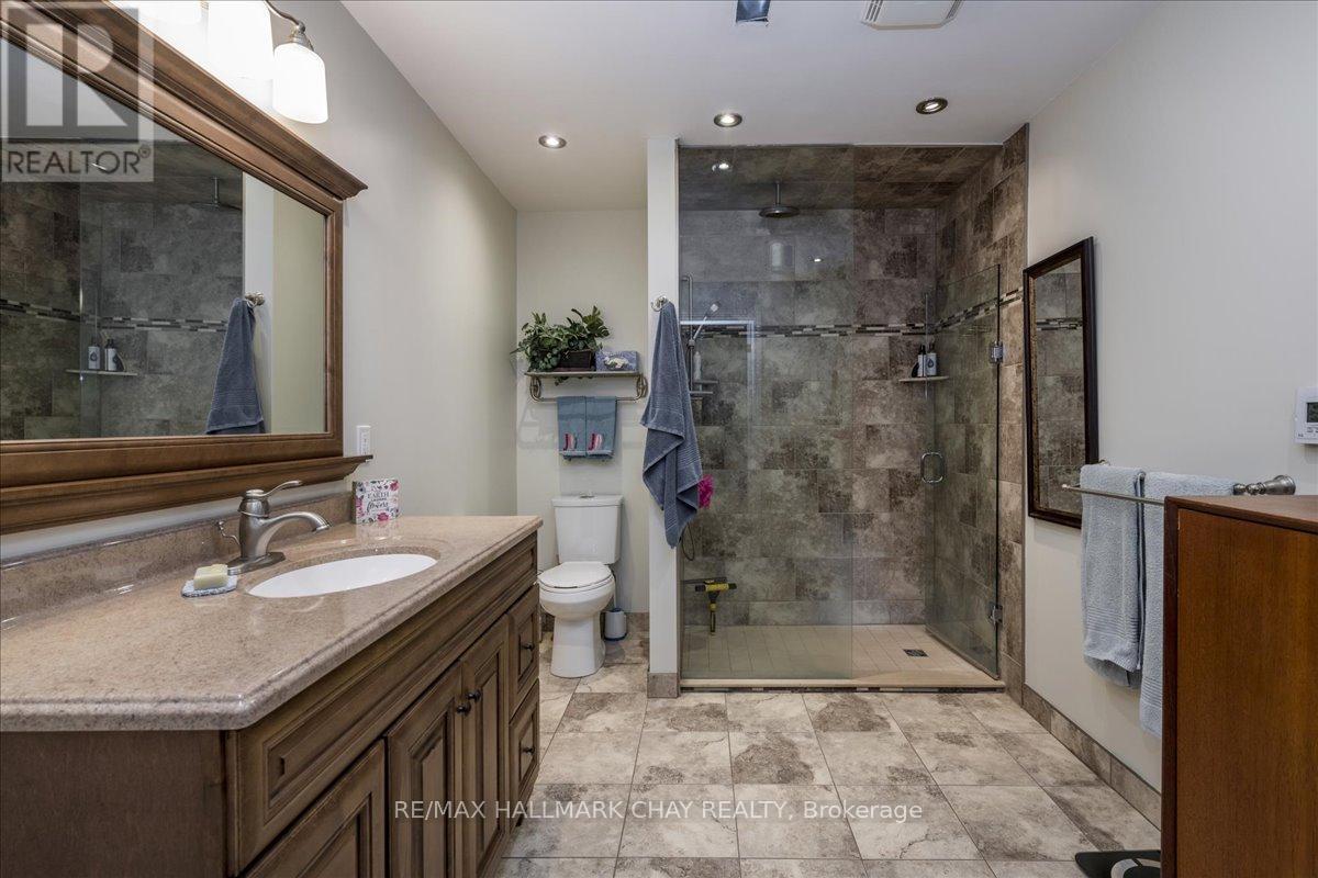 2 Mancini Drive, Essa, Ontario  L3W 0A6 - Photo 24 - N12765200