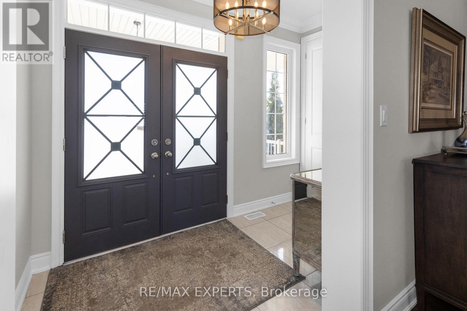 24 Mckay Avenue, New Tecumseth (Tottenham), Ontario  L0G 1W0 - Photo 5 - N12765214