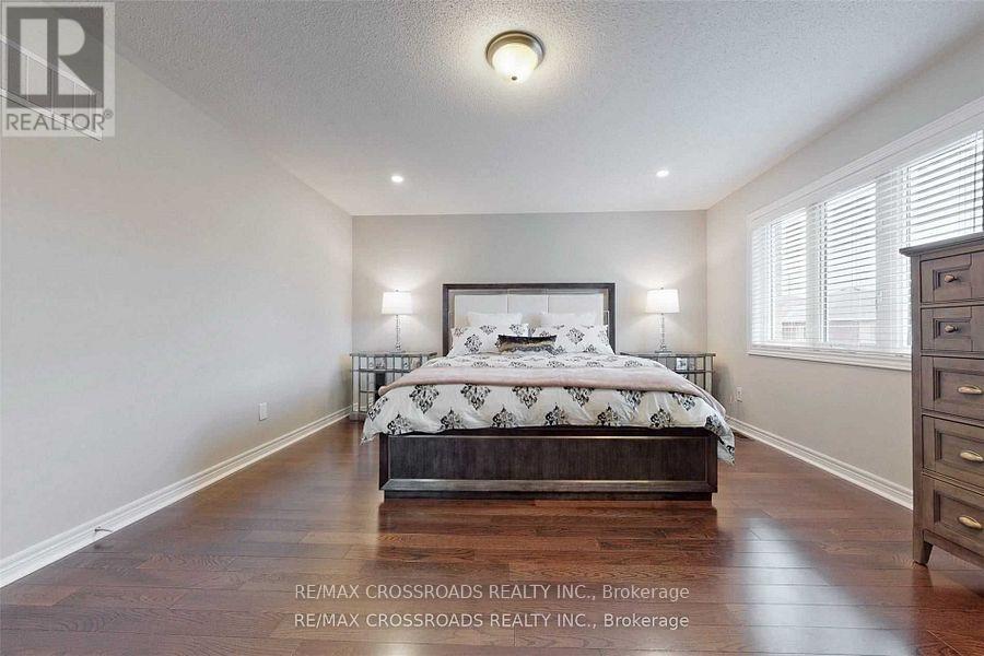 62 Romanelli Crescent, Bradford West Gwillimbury (Bradford), Ontario  L3Z 0X7 - Photo 19 - N12765244