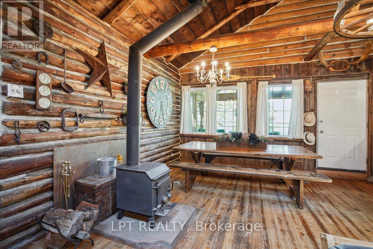 1689 Chief Joseph Snake Road, Georgina Islands, Ontario  L0E 1R0 - Photo 35 - N12765278