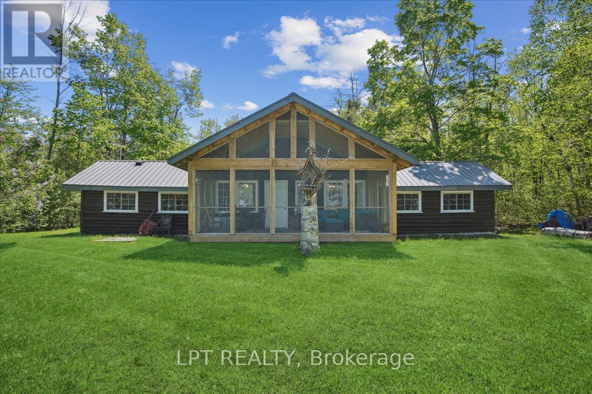 1689 Chief Joseph Snake Road, Georgina Islands, Ontario  L0E 1R0 - Photo 41 - N12765278