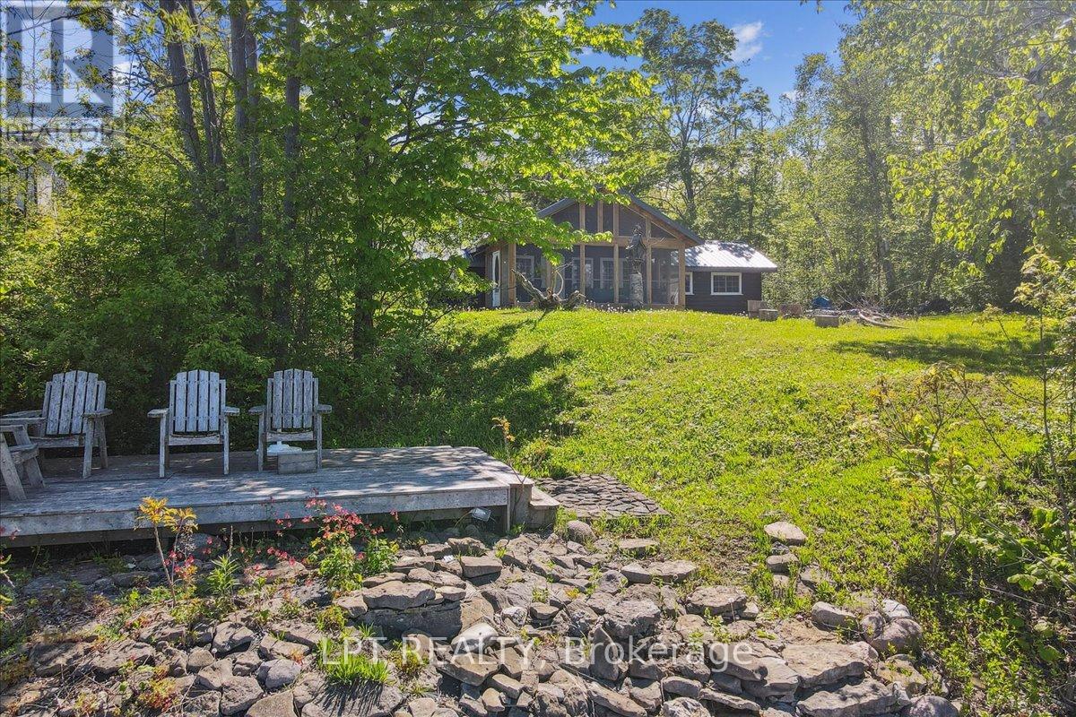 1689 Chief Joseph Snake Road, Georgina Islands, Ontario  L0E 1R0 - Photo 45 - N12765278