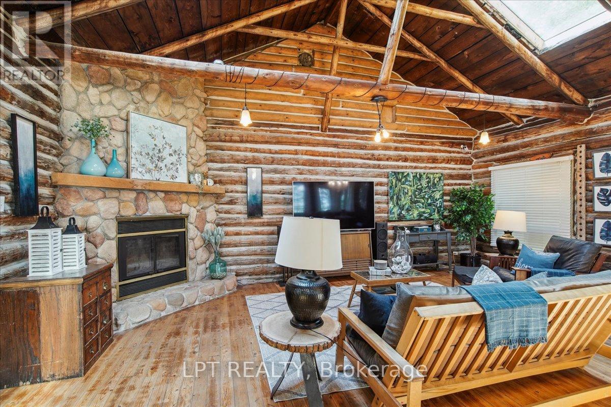 1689 Chief Joseph Snake Road, Georgina Islands, Ontario  L0E 1R0 - Photo 9 - N12765278