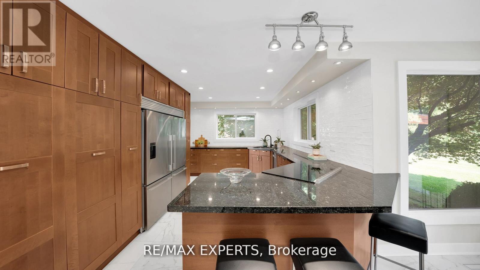 10 Kehoe Court, King (Nobleton), Ontario  L0G 1N0 - Photo 16 - N12765340