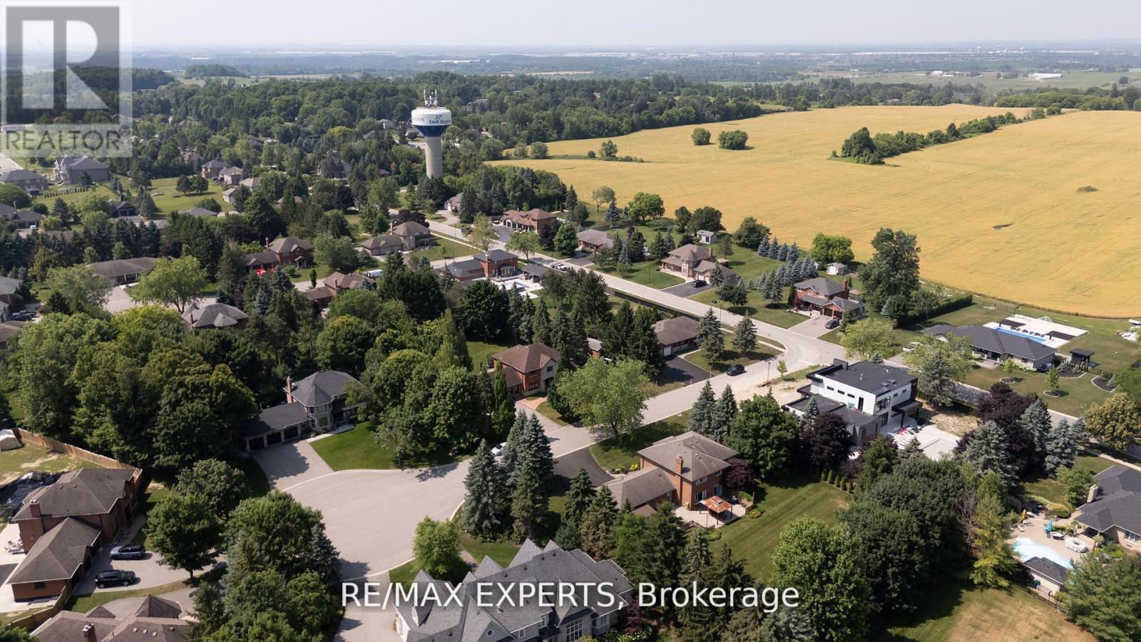 10 Kehoe Court, King (Nobleton), Ontario  L0G 1N0 - Photo 46 - N12765340