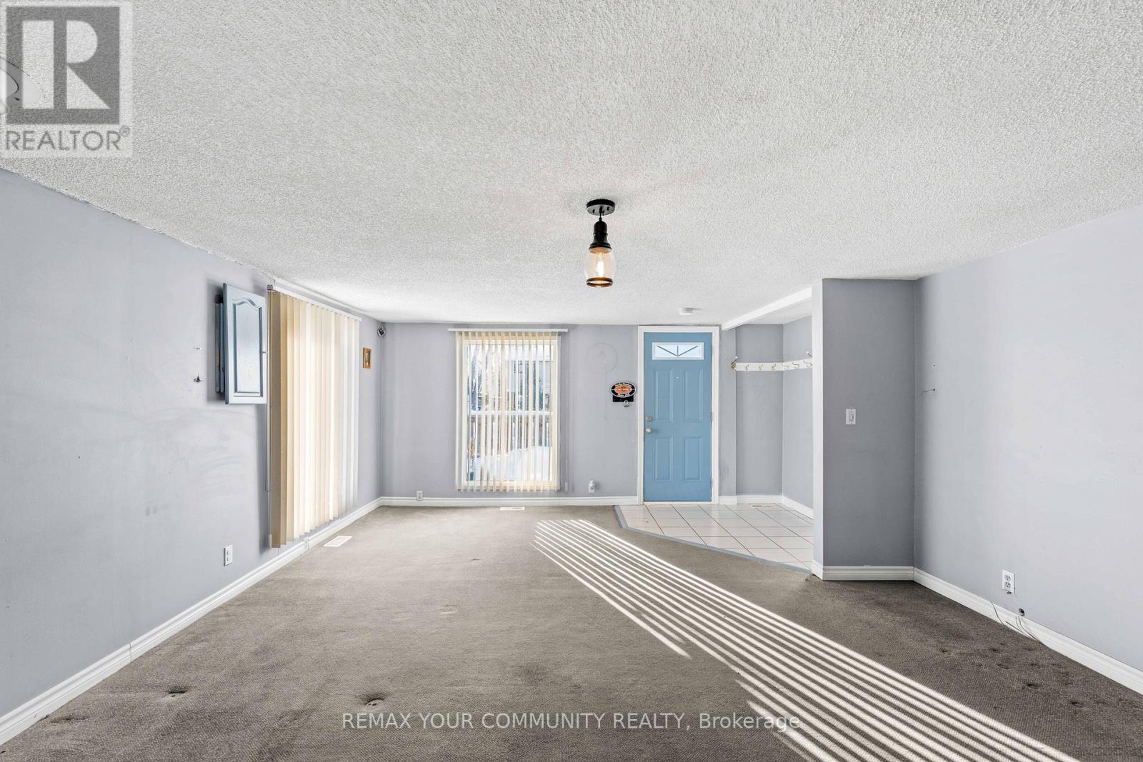 320 Pasadena Drive, Georgina, Ontario  L4P 2E3 - Photo 11 - N12765386