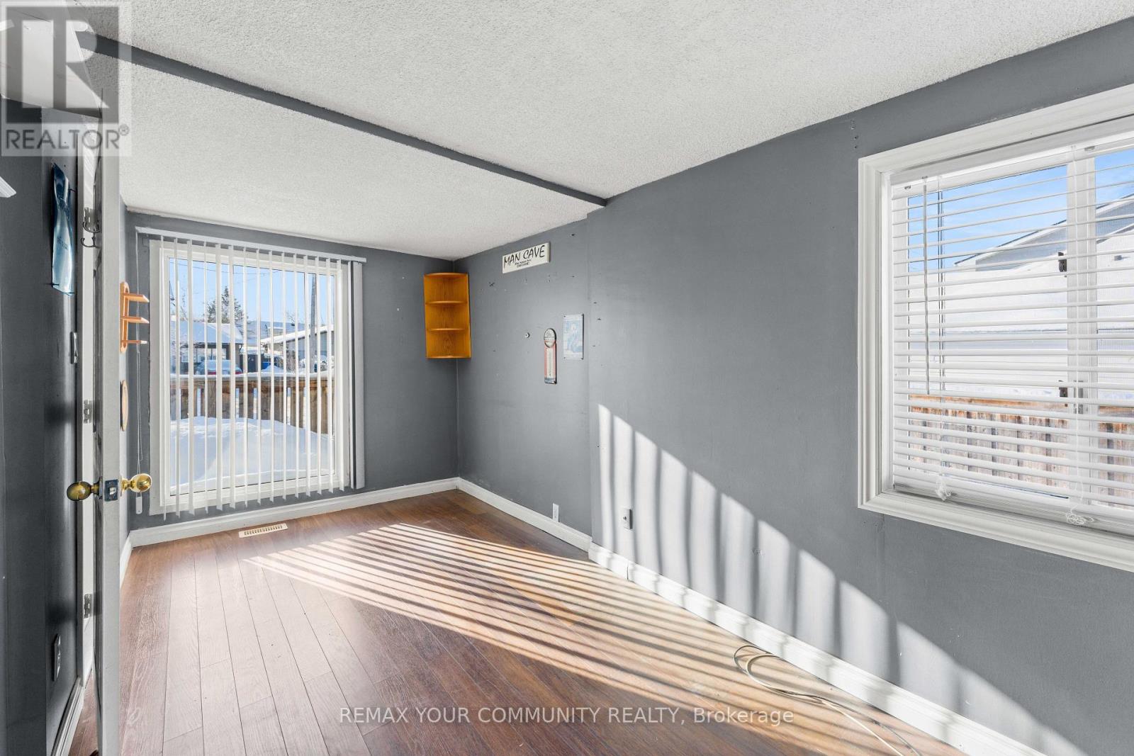 320 Pasadena Drive, Georgina, Ontario  L4P 2E3 - Photo 26 - N12765386