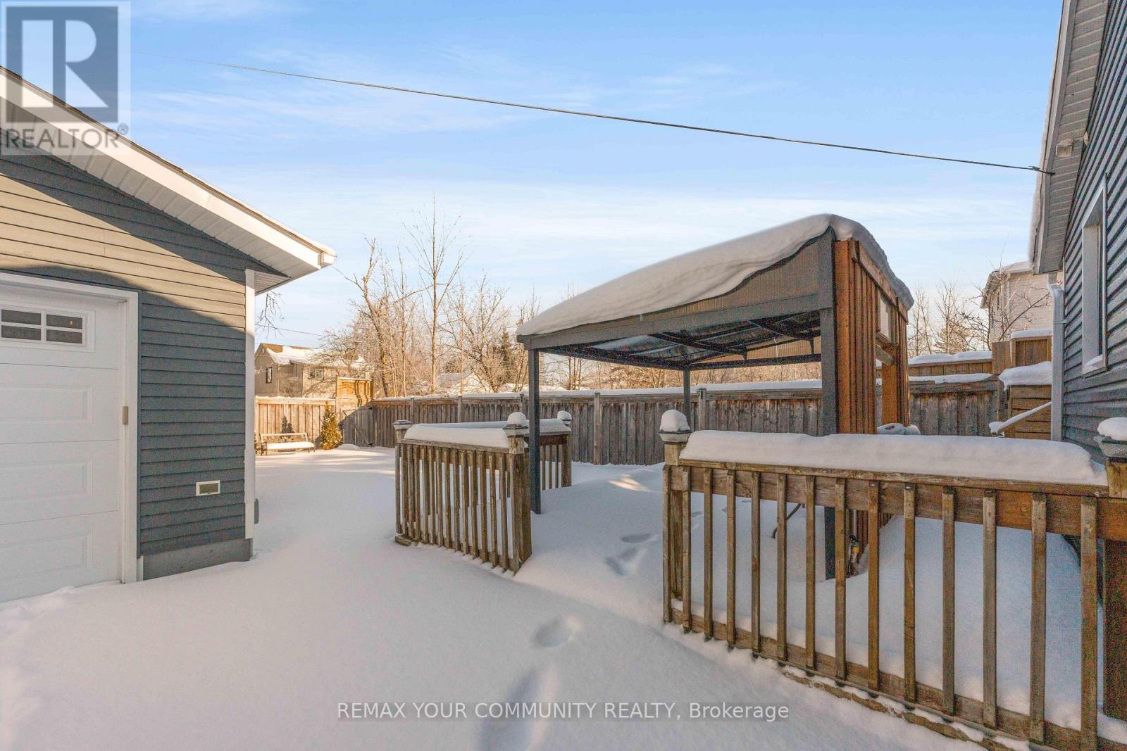 320 Pasadena Drive, Georgina, Ontario  L4P 2E3 - Photo 35 - N12765386