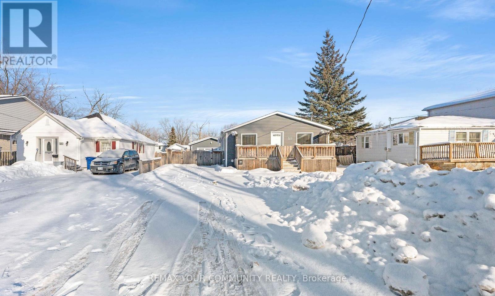 320 Pasadena Drive, Georgina, Ontario  L4P 2E3 - Photo 4 - N12765386