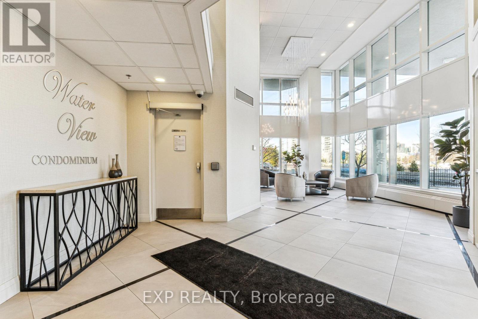 604 - 6 Toronto Street, Barrie (City Centre), Ontario  L4N 9R2 - Photo 4 - S12765346