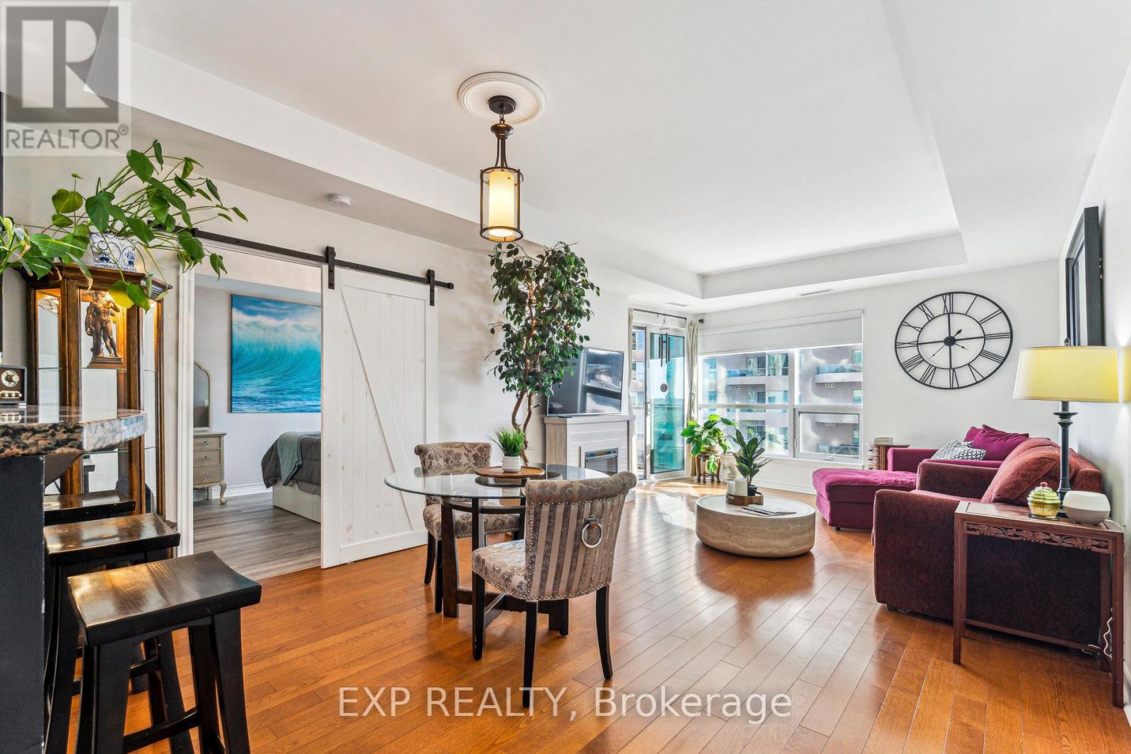 604 - 6 Toronto Street, Barrie (City Centre), Ontario  L4N 9R2 - Photo 8 - S12765346