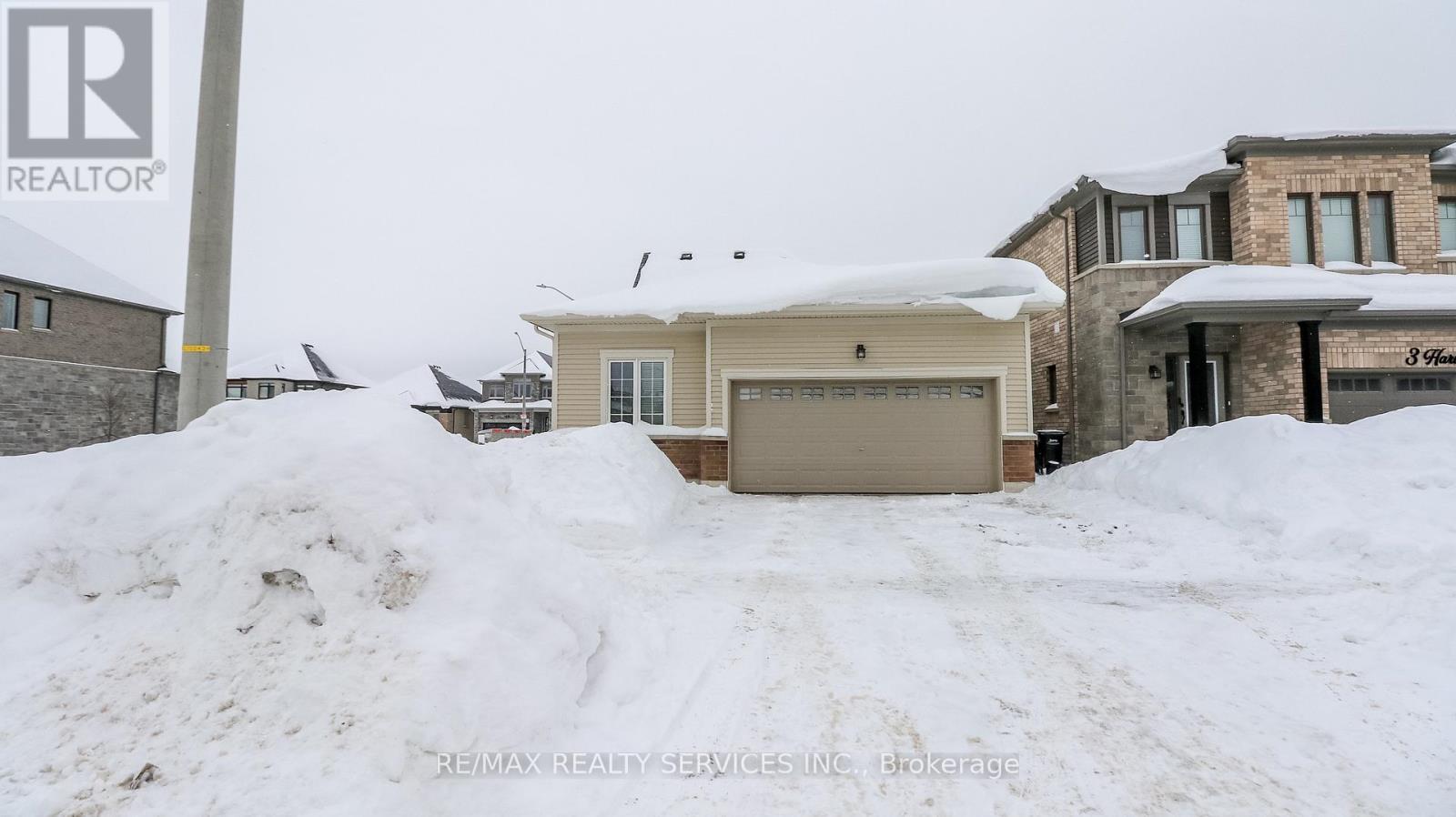 1 Harvest Crescent, Barrie (Innis-Shore), Ontario  L9J 0T3 - Photo 2 - S12765412