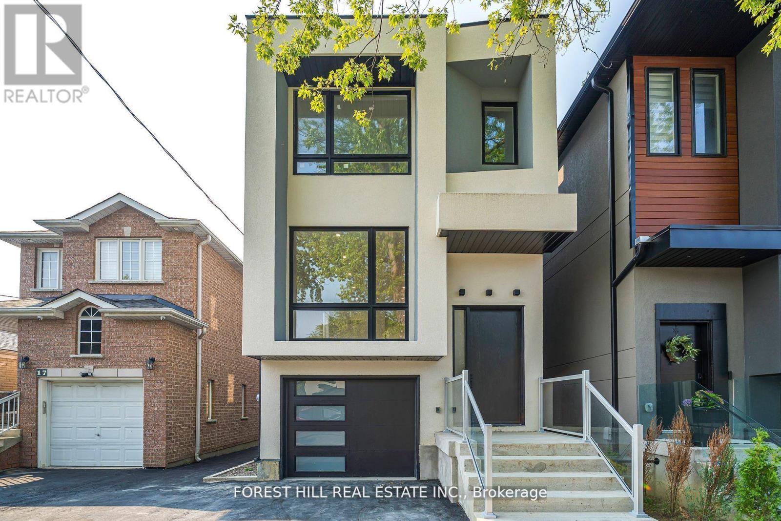 19 SIMPSON AVENUE, Toronto, Ontario