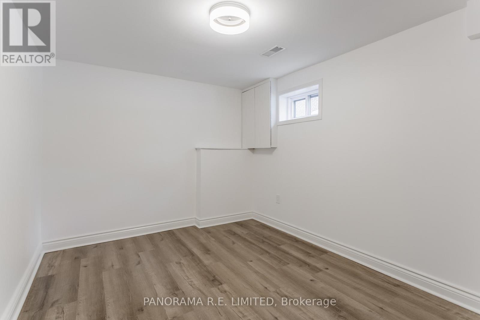 Lower - 66 Vanguard Drive, Toronto, Ontario  M9B 5E6 - Photo 12 - W12765218