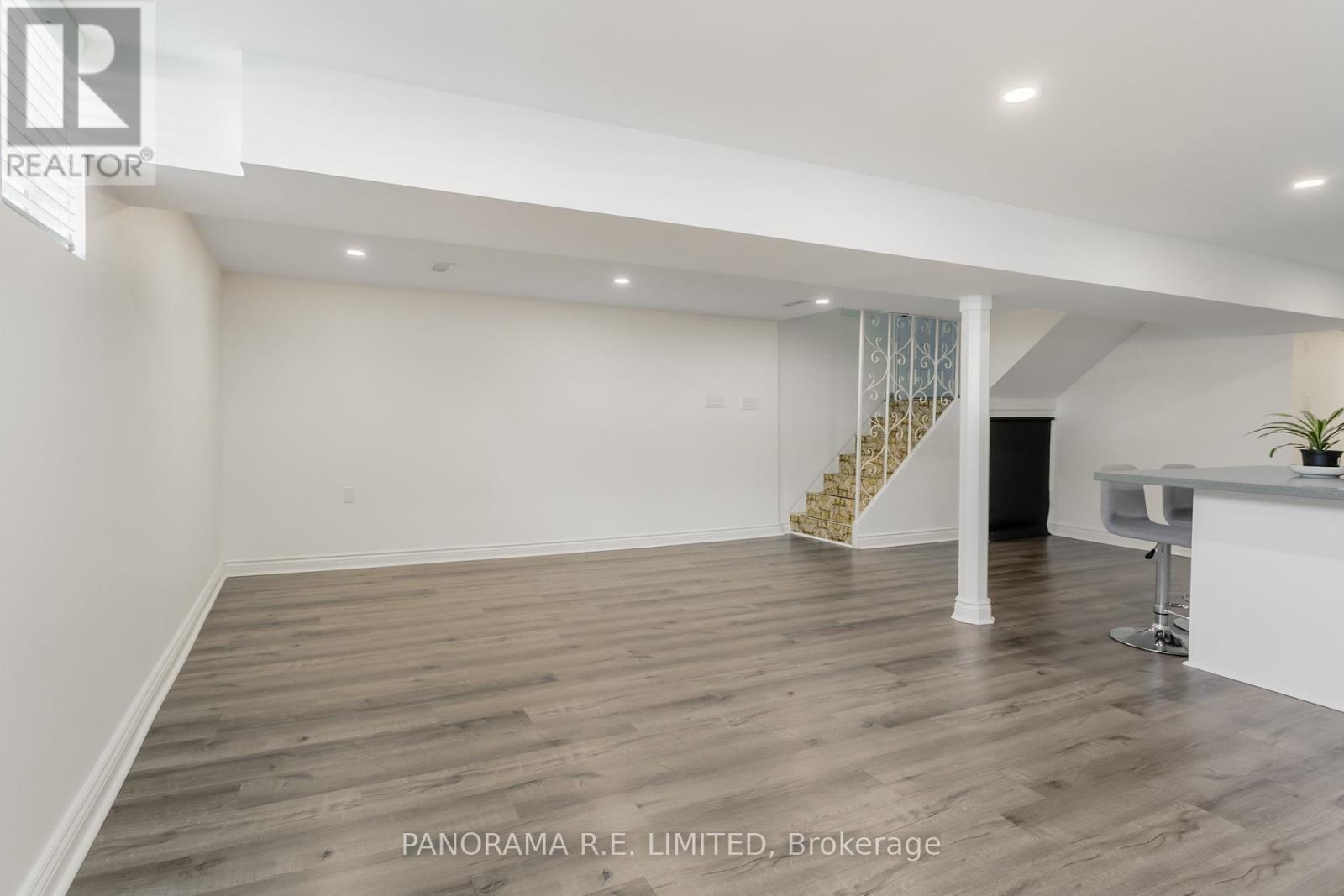 Lower - 66 Vanguard Drive, Toronto, Ontario  M9B 5E6 - Photo 18 - W12765218