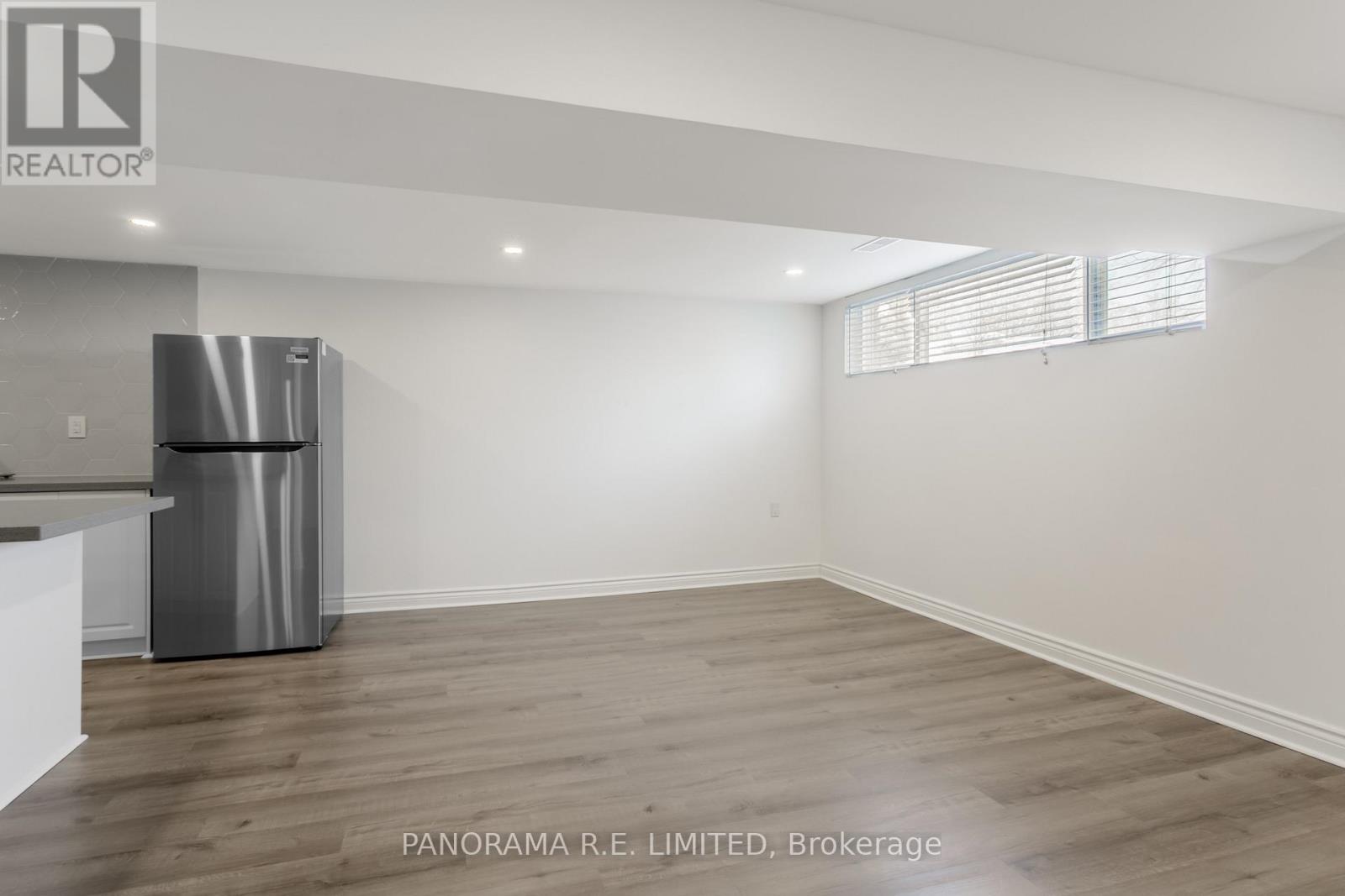 Lower - 66 Vanguard Drive, Toronto, Ontario  M9B 5E6 - Photo 7 - W12765218