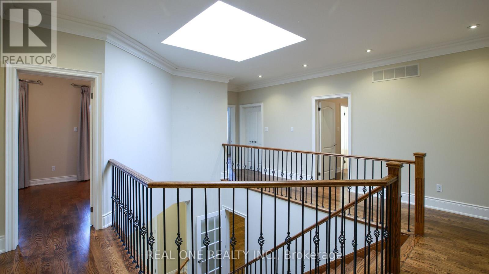 38 Stonegate Road, Toronto, Ontario  M8Y 1V5 - Photo 16 - W12765224