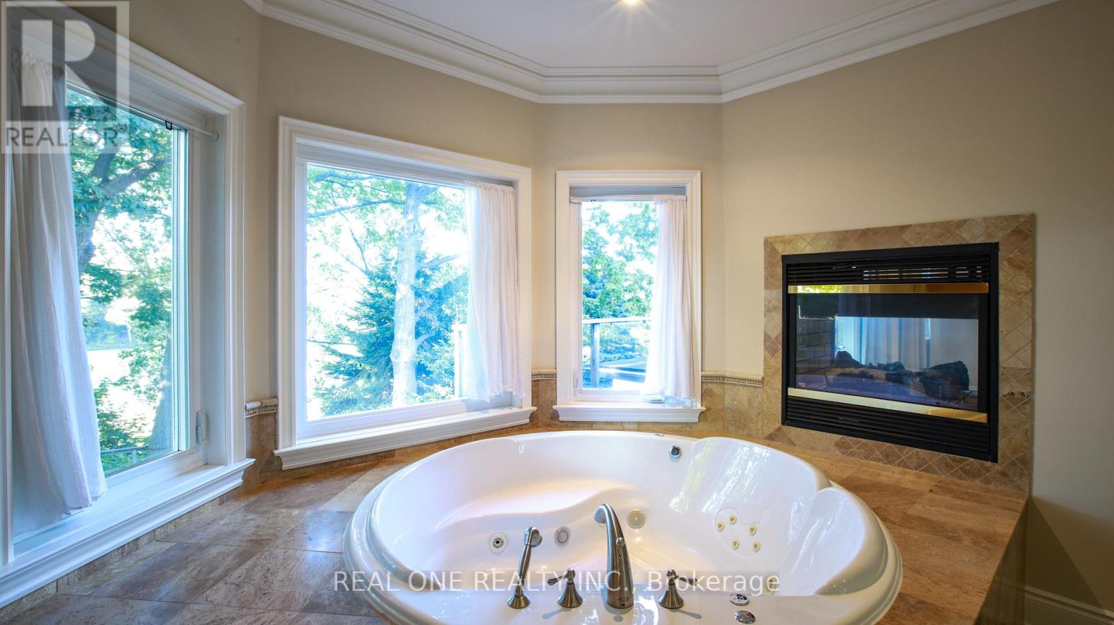 38 Stonegate Road, Toronto, Ontario  M8Y 1V5 - Photo 19 - W12765224