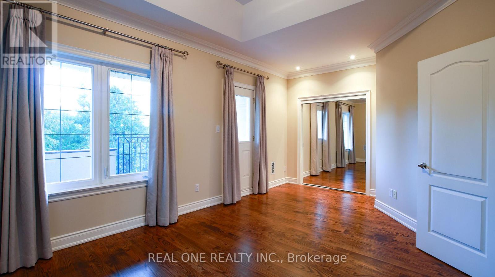 38 Stonegate Road, Toronto, Ontario  M8Y 1V5 - Photo 25 - W12765224