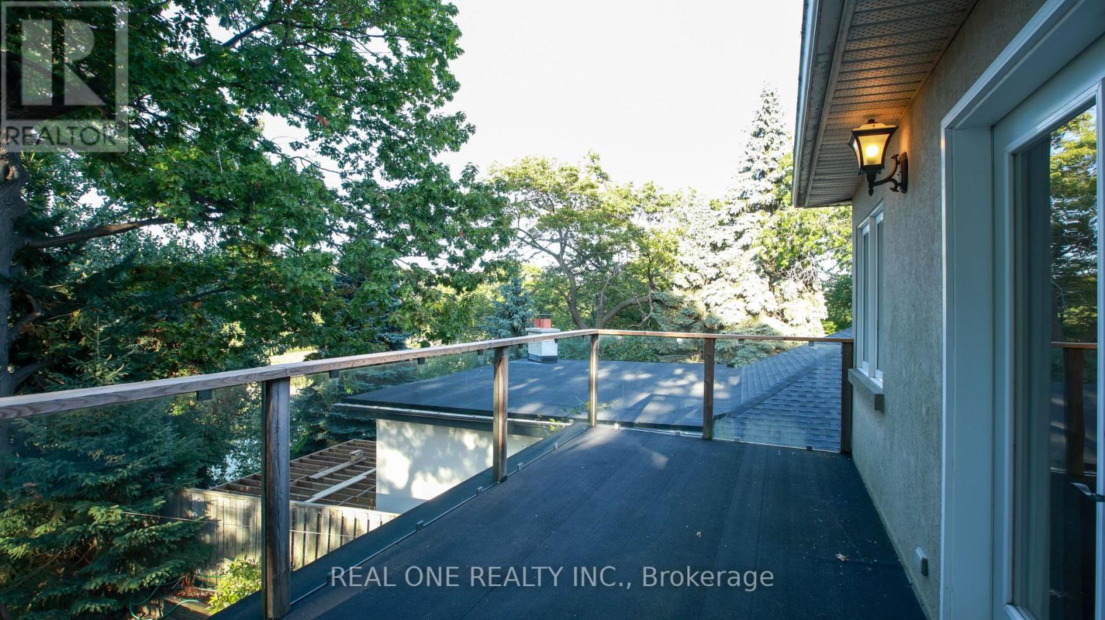 38 Stonegate Road, Toronto, Ontario  M8Y 1V5 - Photo 26 - W12765224