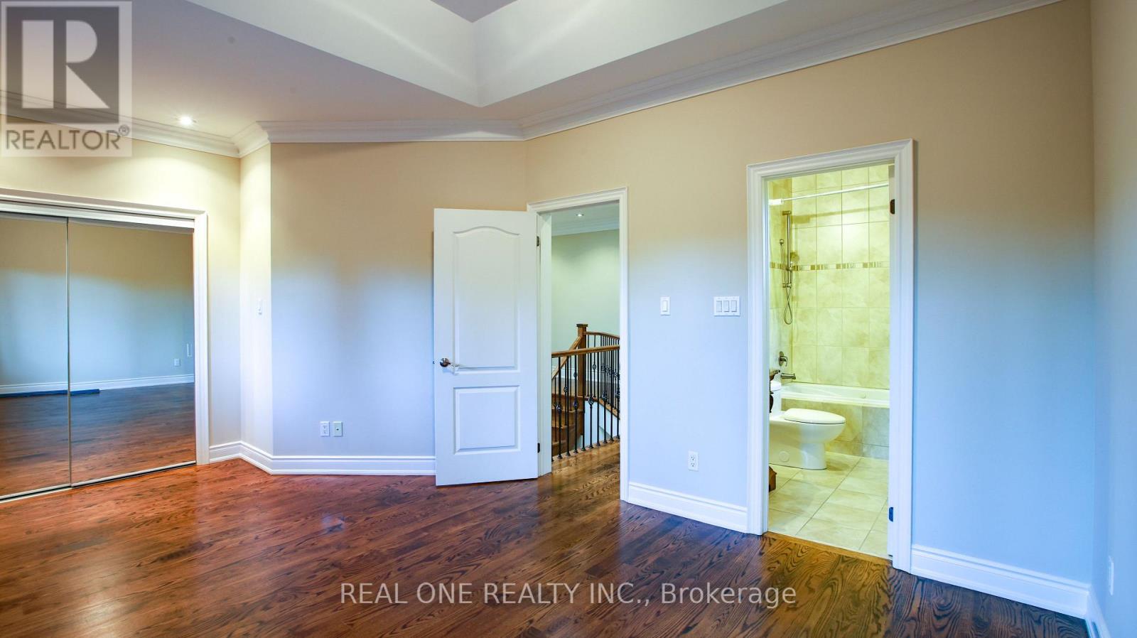 38 Stonegate Road, Toronto, Ontario  M8Y 1V5 - Photo 27 - W12765224