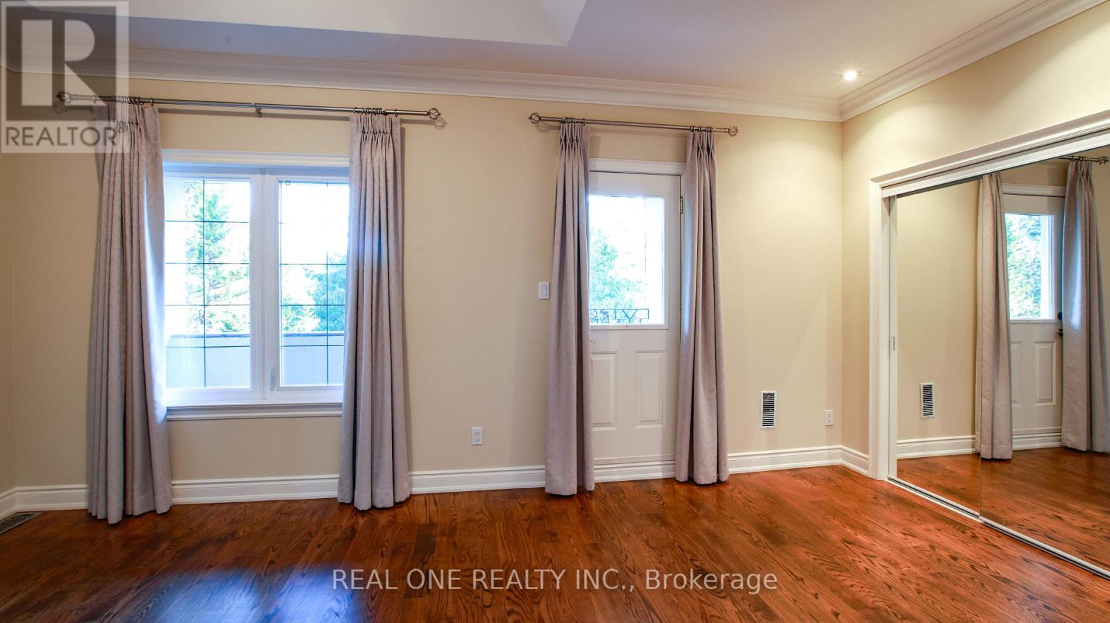 38 Stonegate Road, Toronto, Ontario  M8Y 1V5 - Photo 30 - W12765224