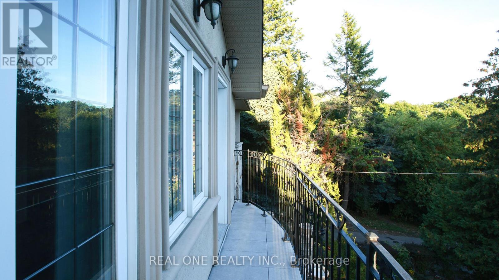 38 Stonegate Road, Toronto, Ontario  M8Y 1V5 - Photo 39 - W12765224