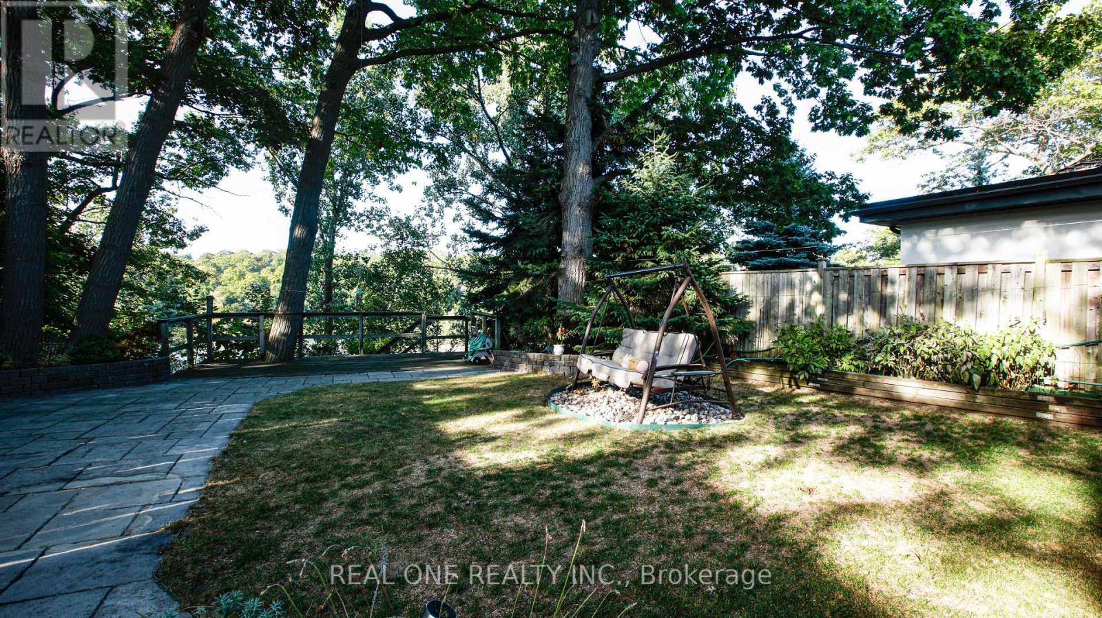 38 Stonegate Road, Toronto, Ontario  M8Y 1V5 - Photo 45 - W12765224