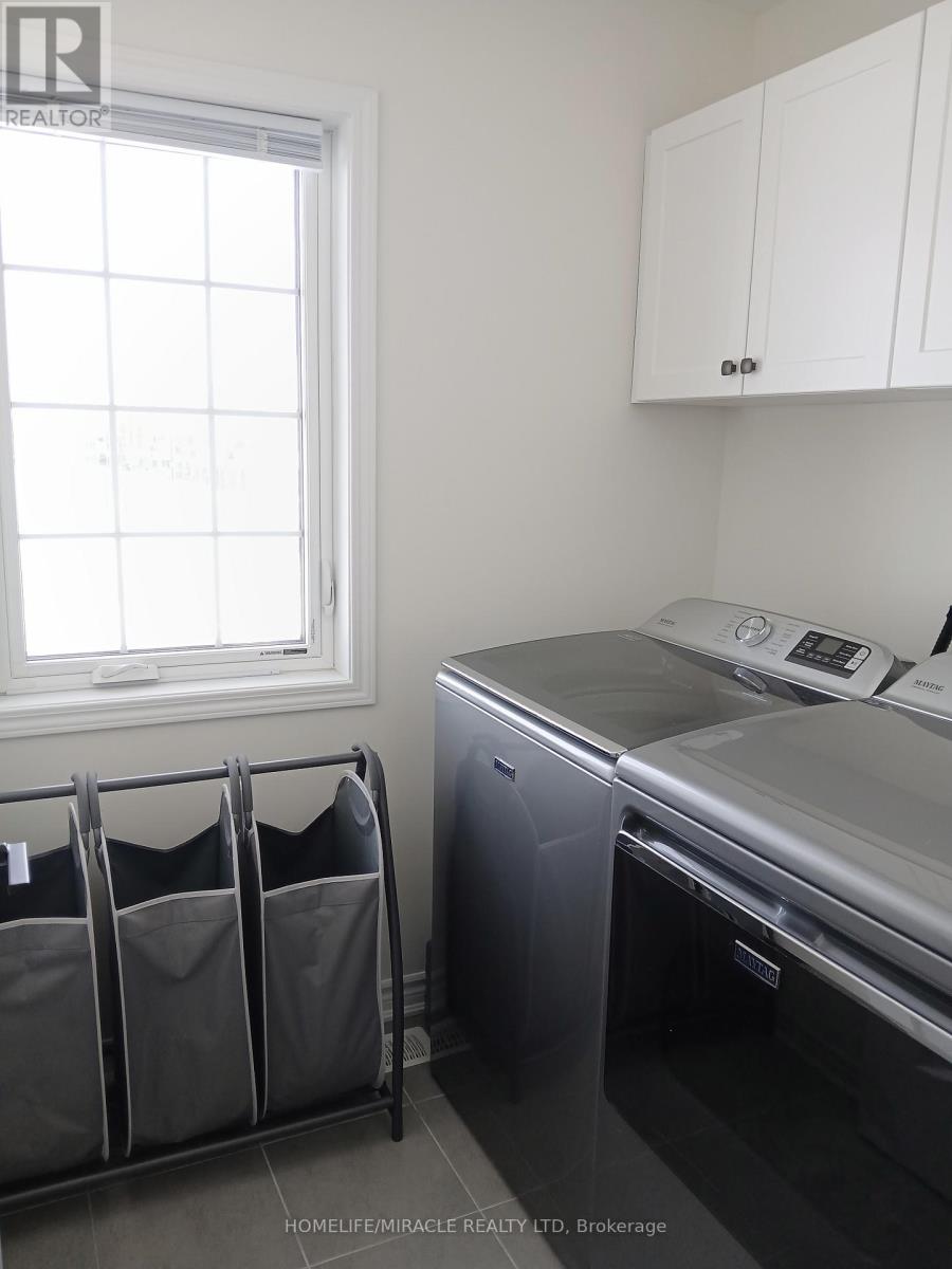 919 Ash Gate, Milton, Ontario  L9E 1R9 - Photo 32 - W12765228