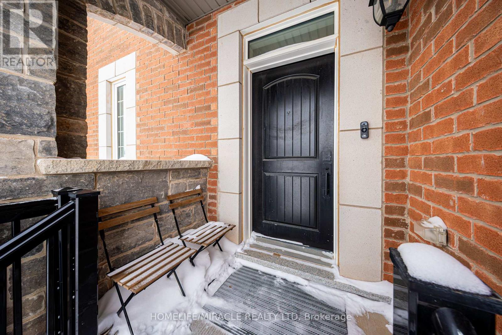 919 Ash Gate, Milton, Ontario  L9E 1R9 - Photo 4 - W12765228