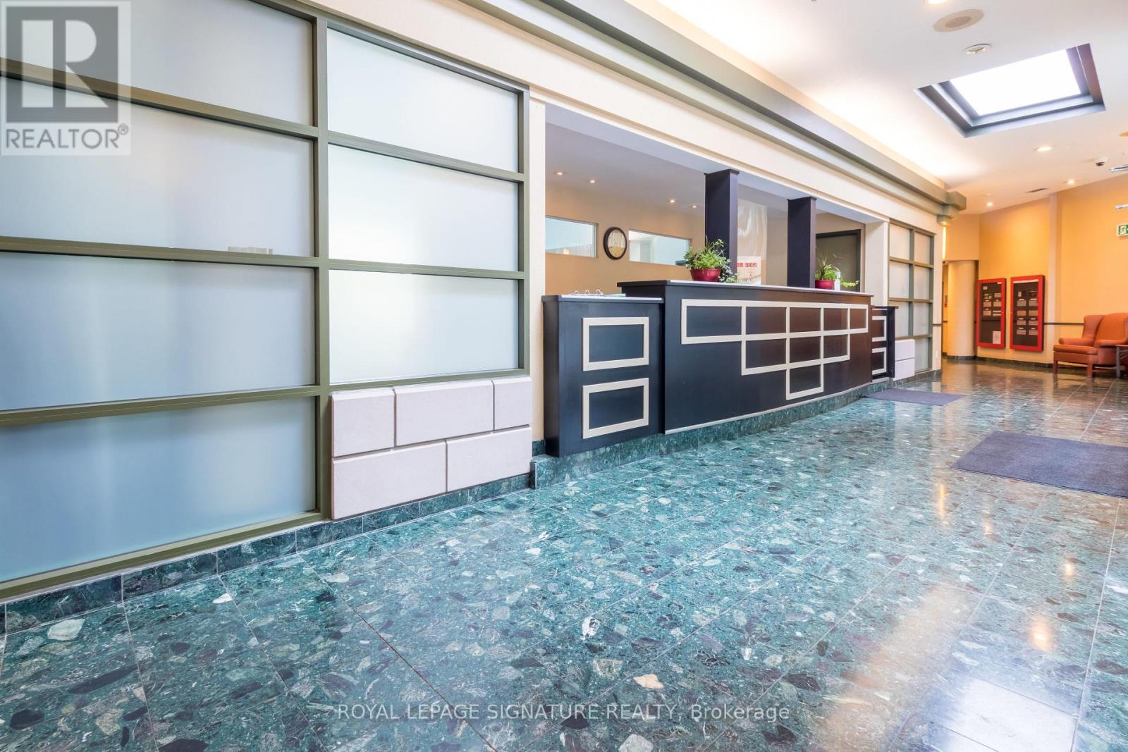 804 - 4205 Shipp Drive, Mississauga, Ontario  L4Z 2Y9 - Photo 5 - W12765230